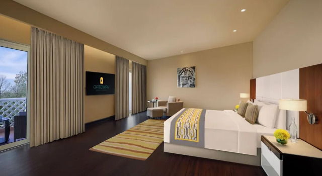 Двухместный номер Executive с балконом Gateway Nashik