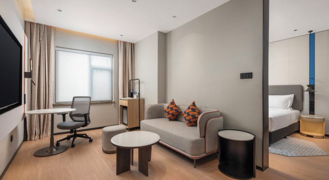 Двухместный люкс c 1 комнатой Holiday Inn Express Jinan Quancheng Square by IHG