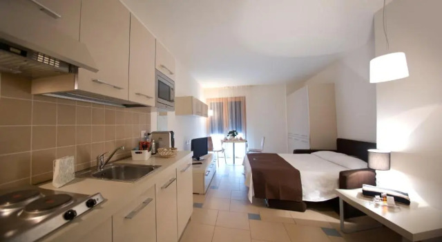 Студия Lacroma Aparthotel