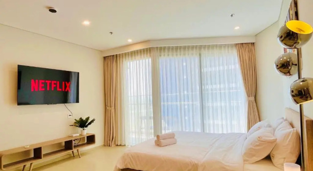 BIG SALE Louis&Jack Homie Studio 50m2 with Balcony, Забронировать Отель Отели Вунгтау с бассейном, Бассейн
