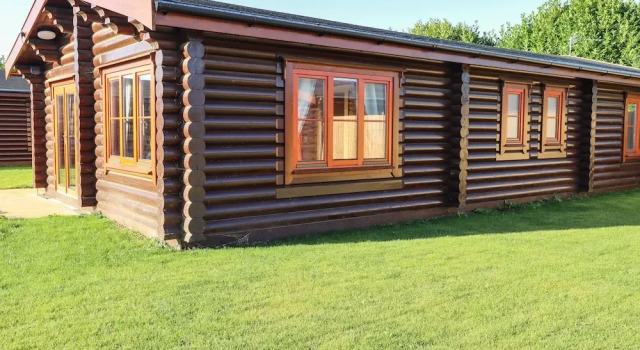 Коттедж Elm Lodge