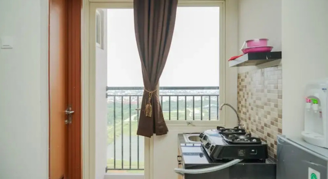 Simply Minimalist Studio at Green Park View Apartment, Prenota Appartamento Giacarta Jakarta Province