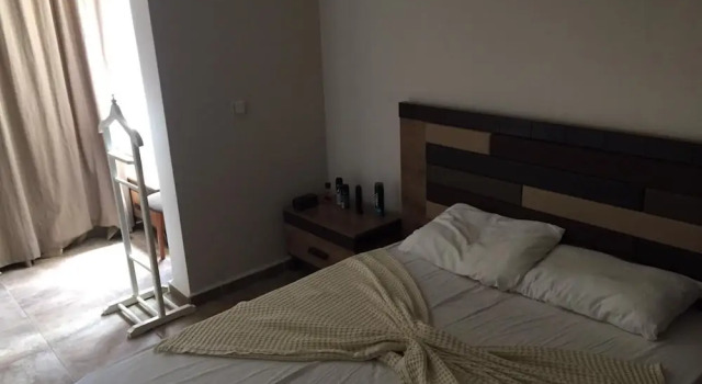 Двухместный семейный номер Standard с балконом Safari Suit Hotel , Side