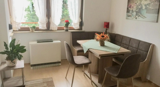 Ferienwohnung Eva-Maria, Забронировать Отель Отели Пфорцхайм с парковкой, рядом с Театр Пфорцхайма, Парковка