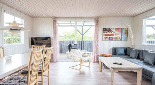 Bright Seaside Retreat in Haurvig-by Traum, Rezerwuj Dom wakacyjny Domki letniskowe w Vestjylland, Domek