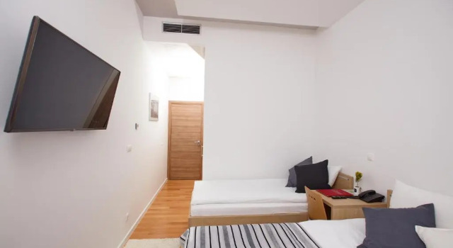 Трёхместный номер Dream Hotel