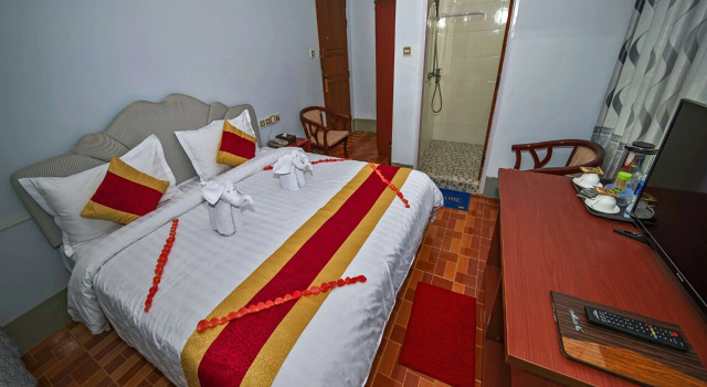 Shwe Hnin Si Hotel