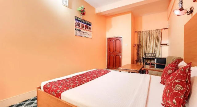 Номер Deluxe Hotel Gangotri