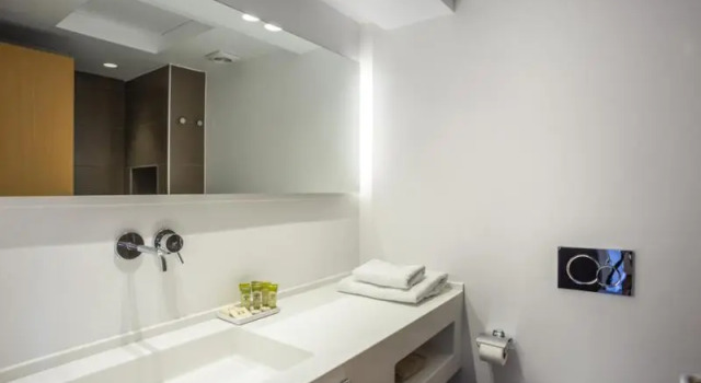 Standardní Dvoulůžkový s manželskou postelí pokoj s balkonem Spetses Hotel