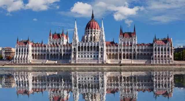 Global Suites Budapest, Забронировать Отель Бизнес-отели Будапешта, рядом с Станция метро Vorosmarty Square, 4* 5*