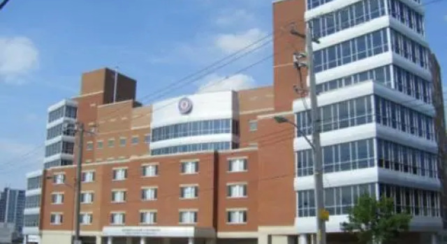 Hotel Laurier - King Street Residence, Varaa Hotelli Waterloo 