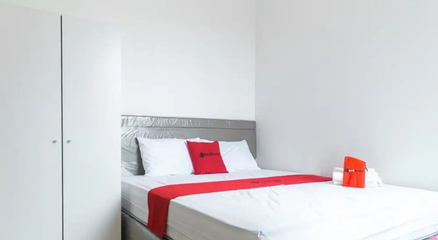 RedDoorz Plus @ EcoHome Citra Raya Tangerang, Rezerwuj Hotel Hotele w Tigaraksa z parkingiem, Parking