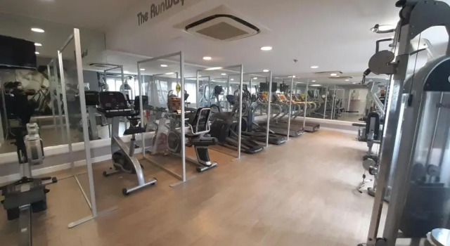 Апартаменты Luxury Apartment Close to London Heathrow and Stockley Park