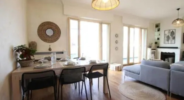 Grand 5 pièces avec garage en plein centre ville, Забронировать Отель Анси Озеро Анси