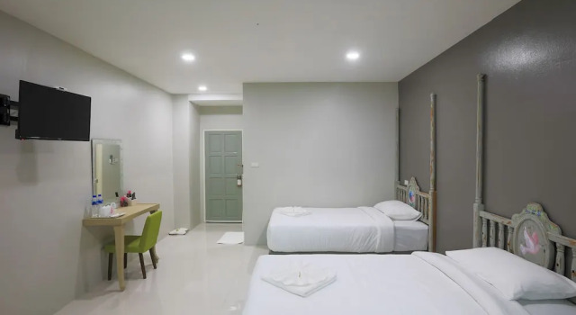 Двухместный номер Deluxe с балконом Phuket Nonnita Boutique Resort & Organic Farm