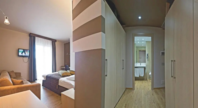 Трёхместный номер Standard с видом на море Hotel La Vigna