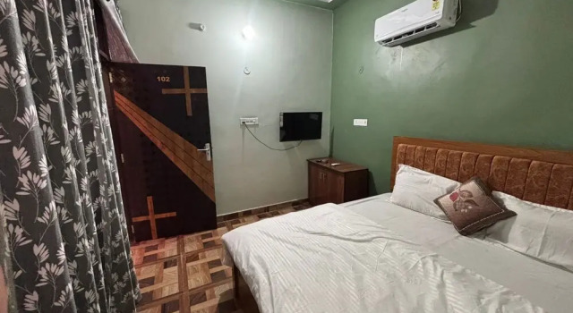 Hotel Bhagwati palace, Забронировать Отель Отели штата Раджастхана с парковкой, Парковка
