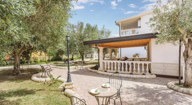 Villa Antonia, Забронировать Вилла Коттеджи Марцамеми, Коттедж