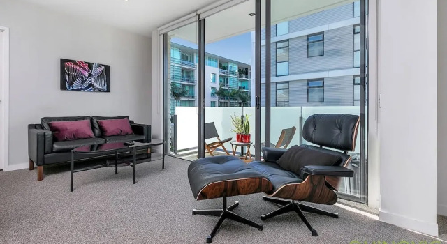 QV Large Stylish Viaduct Apartment - 772, Забронировать Апартаменты/квартира Отели Окленда с бассейном, рядом с Westhaven Marina, Бассейн