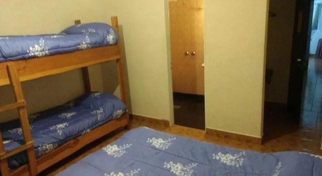 Alpino Hostel Boutique Bariloche, Забронировать Хостел Отели Рио-Негро с парковкой, Парковка