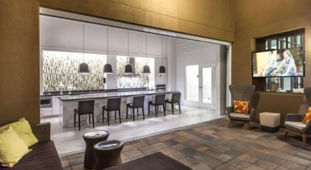 Global Luxury Suites Baypointe Station