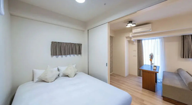 Четырёхместный номер Standard с балконом Apartment Hotel 11 Shinsaibashi 7