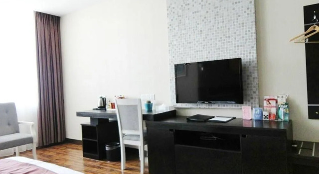 Junyi Hotel