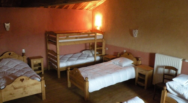 Gite La Raymondiere, Rezerwuj Hotel Vernoux-en-Gâtine Poitou-Charentes