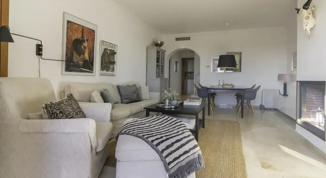 Penthouse First Line Golf - Marbella, Забронировать Отель Марбелья Коста-дель-Соль, рядом с Поле для гольфа Los Naranjos