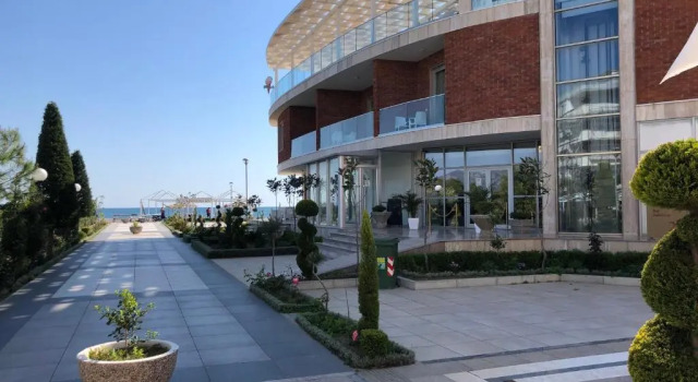 Номер Comfort Fishta Hotel & Apartments