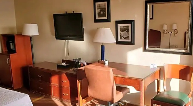 Номер Standard с видом на город Eunice Plaza Motel