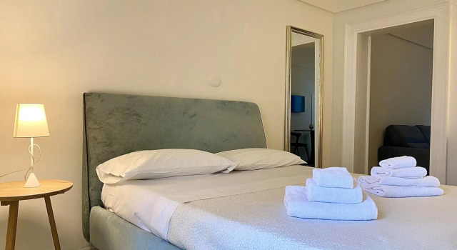 2 people, 1 bathroom, suitable for couples, terrace, central location-Luxury by Dimore Le Murattiane, Buchen Sie Hotel Monopoli Metropolitanstadt Bari