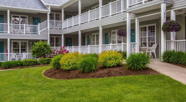 Quality Inn Lake George, Забронировать Отель Лейк-Джордж Adirondack Mountains
