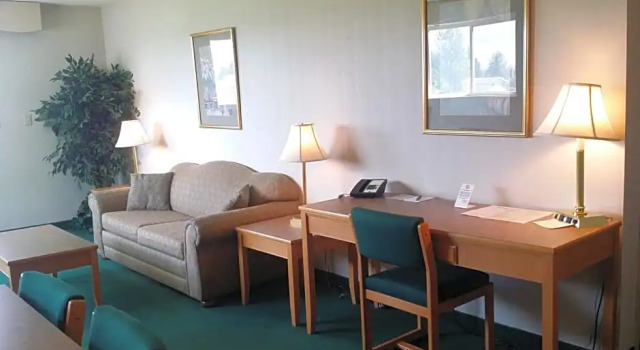 Люкс Business Tamarack Motor Inn