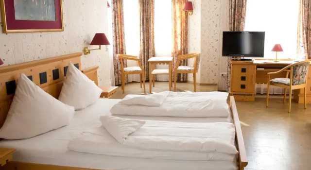 Номер Superior Hotel Hirsch