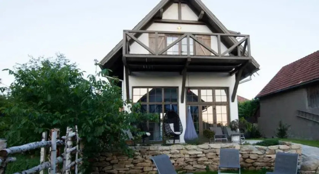 Pensiune Casa Barolo, Book Hotel Hotels in Cluj with a Pool, Swimming Pool