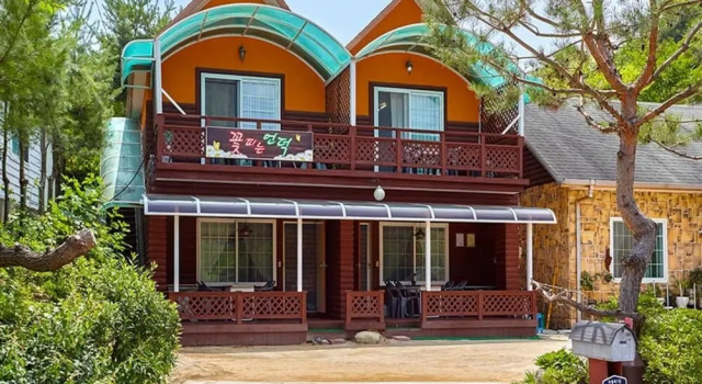 Pocheon Blooming Hill Pension, Prenota Hotel Hotel a Gyeonggi-do con parcheggio, Parcheggio