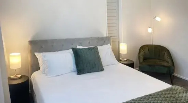 Люкс с 3 комнатами Navigate Seaside Hotel