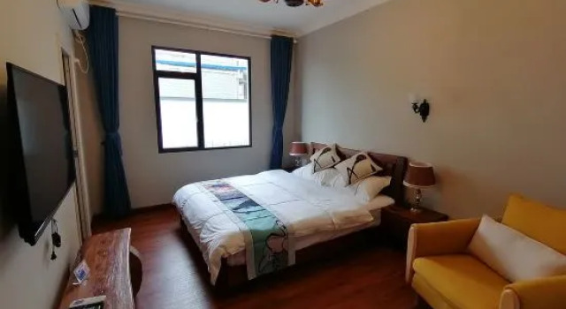 Люкс с 3 комнатами Jingshe Hostel