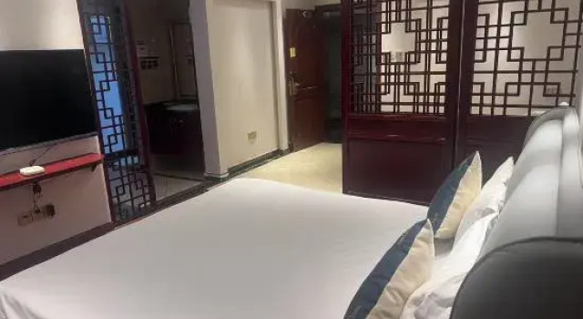 Люкс Business Hangzhou Ninglai Hotel (Xiasha Communication College Branch)