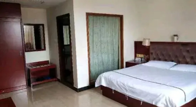 Fangminglou Hotel, Book Hotel Wuzhou Guangxi