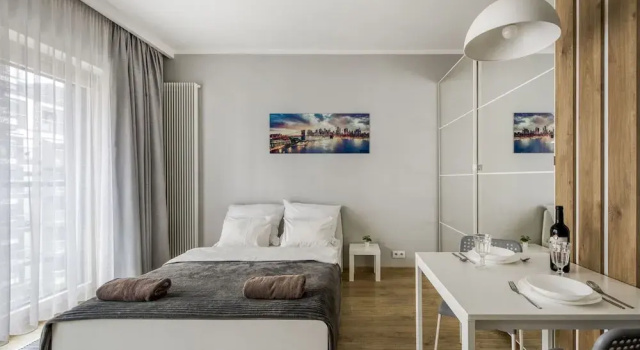 Warsaw Night Apartments MennicaResidence, Prenota Appartamento Hotel a Masovia con colazione, Colazione