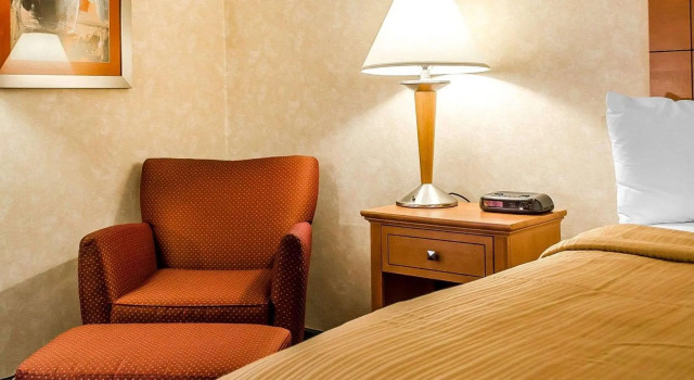 Двухместный номер Business Quality Inn Harrisburg - Hershey Area