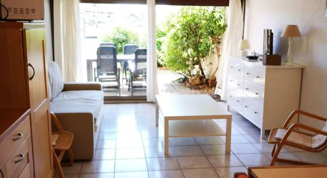 Appartement Port Barcarès, 2 pièces, 4 personnes - FR-1-195-22, Book Lejlighed Hoteller i Corbières med parkering, Parkering
