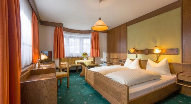 Alte Post, Rezervovat Hotel Hotely v Tyrolsko se snídaní, Snídaně
