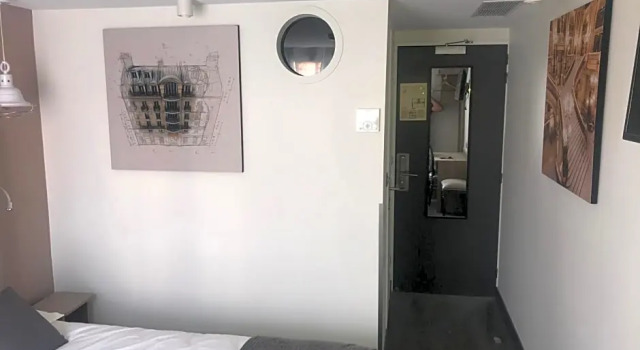 Номер Standard Hotel de Paris Montmartre
