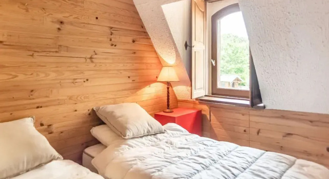 Lively Holiday Home With Private Pool, Prenota Hotel Puyguilhem 