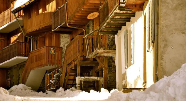 Two Bedroom Apartment La Voute, Chandon near Meribel - Sleeps 4 Adults or 2 Adults and 3 Children