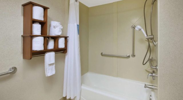 Двухместный номер Standard Hampton Inn Richmond-West Innsbrook
