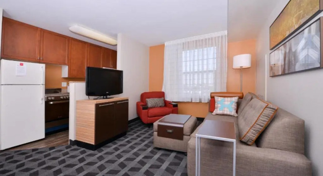 Двухместный люкс c 1 комнатой TownePlace Suites by Marriott Ontario Airport